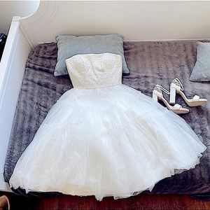 NWT GALINA STRAPLESS TULLE AND LACE TEA LENGTH DRESS David’s Bridal Sz. 4